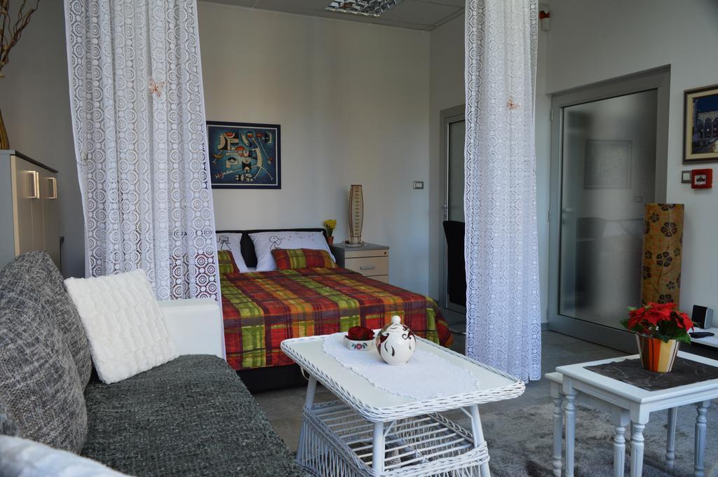 Studio Two Roses Appartement Split Buitenkant foto