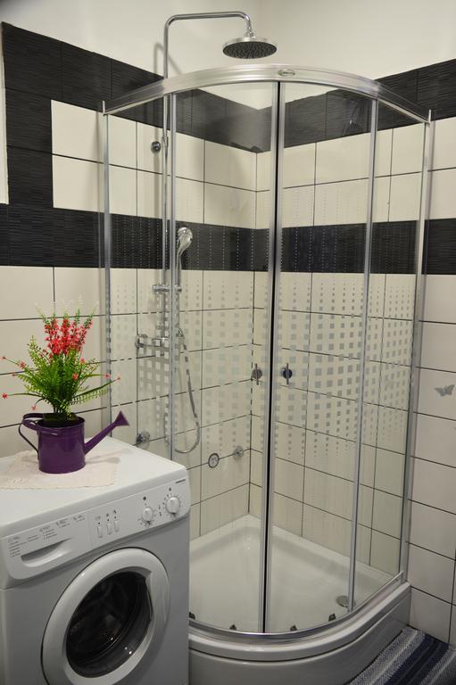 Studio Two Roses Appartement Split Buitenkant foto