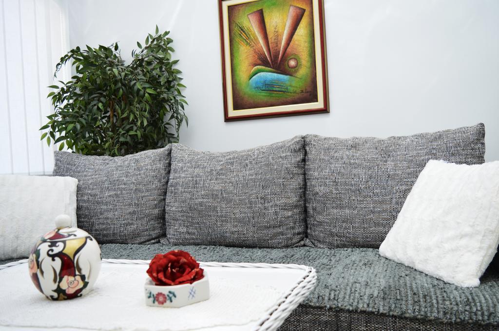 Studio Two Roses Appartement Split Buitenkant foto