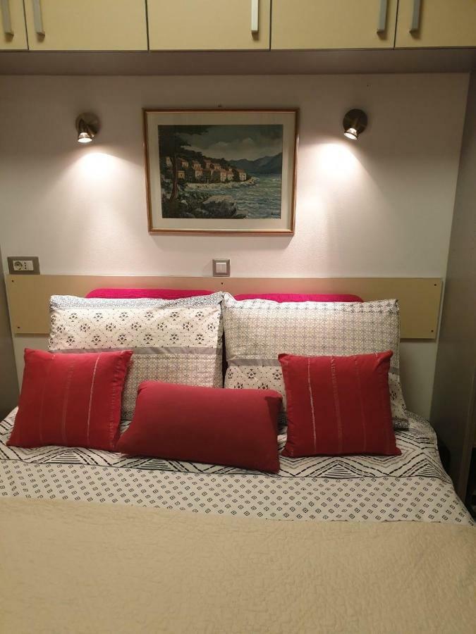 Studio Two Roses Appartement Split Buitenkant foto