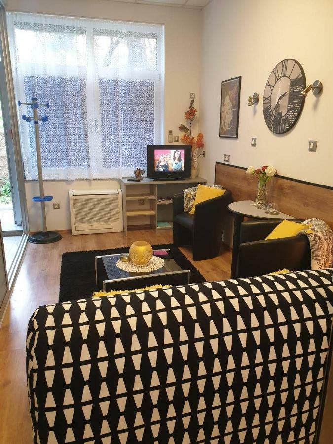Studio Two Roses Appartement Split Buitenkant foto